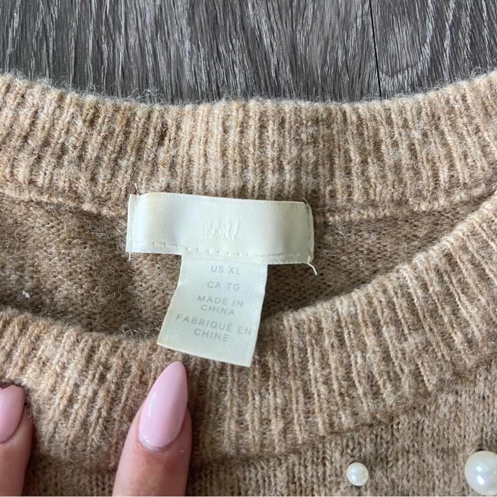 H&M Tan Pearl Sweater - Picture 4 of 9